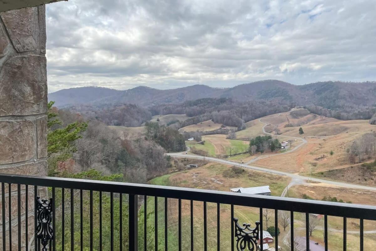 Vila Mountain Views At Dolly'S Castle Unit 7 Sevierville Exteriér fotografie