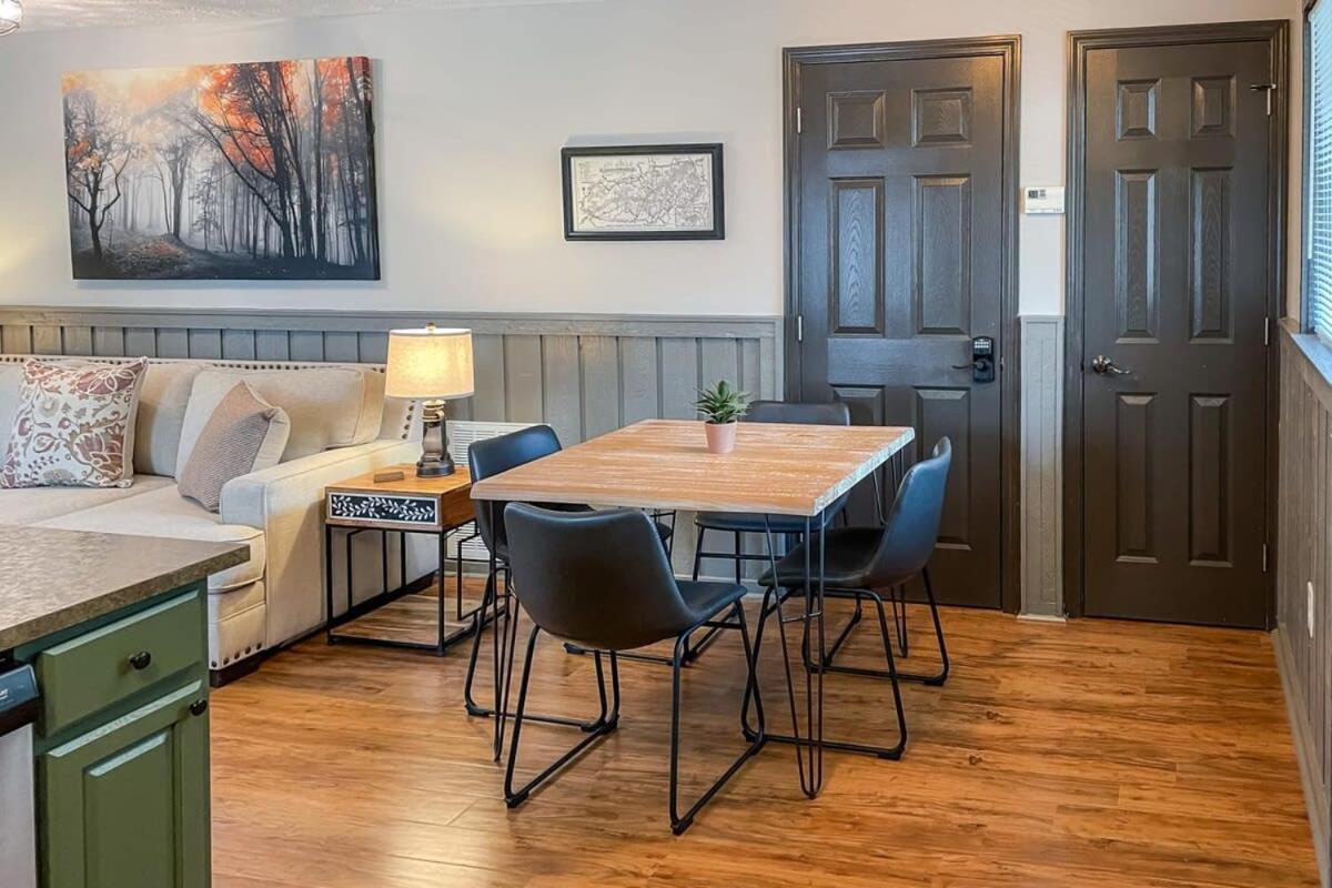 Vila Mountain Views At Dolly'S Castle Unit 7 Sevierville Exteriér fotografie
