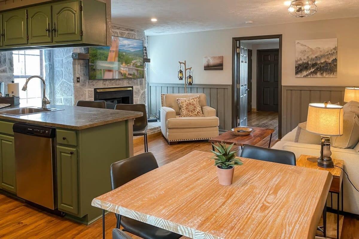 Vila Mountain Views At Dolly'S Castle Unit 7 Sevierville Exteriér fotografie