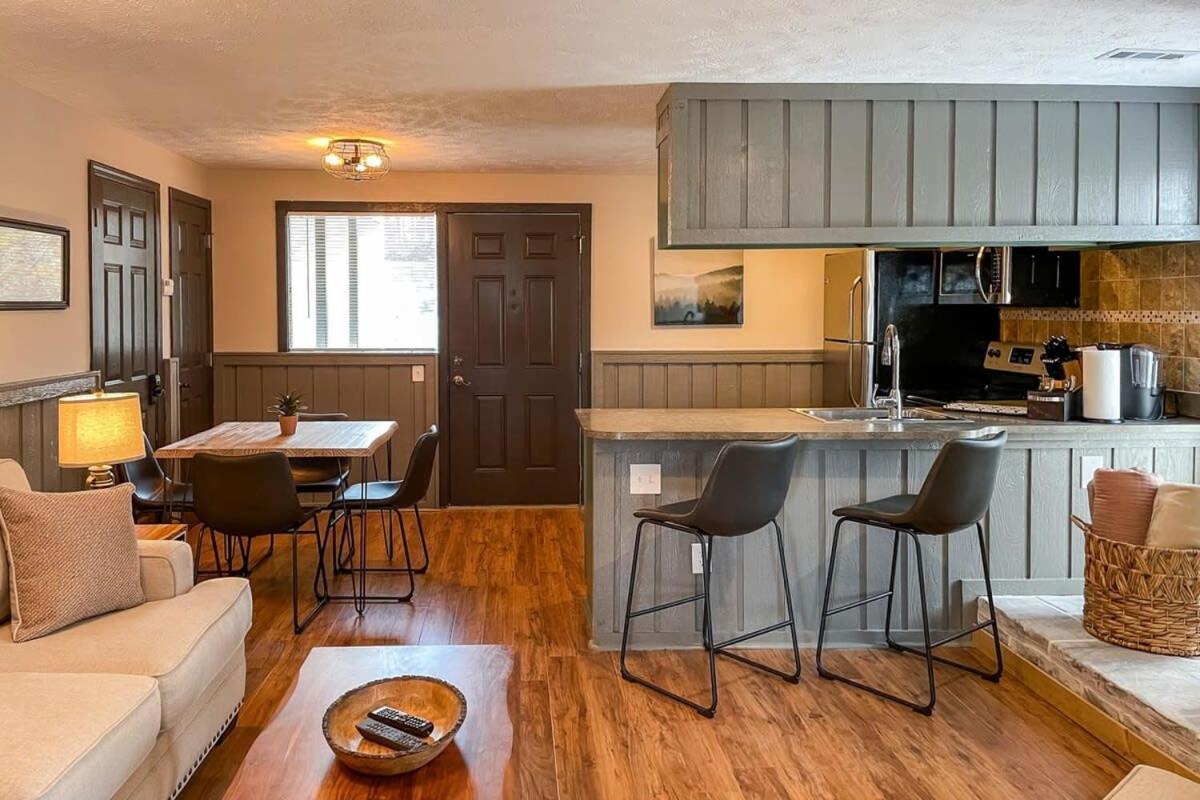 Vila Mountain Views At Dolly'S Castle Unit 7 Sevierville Exteriér fotografie